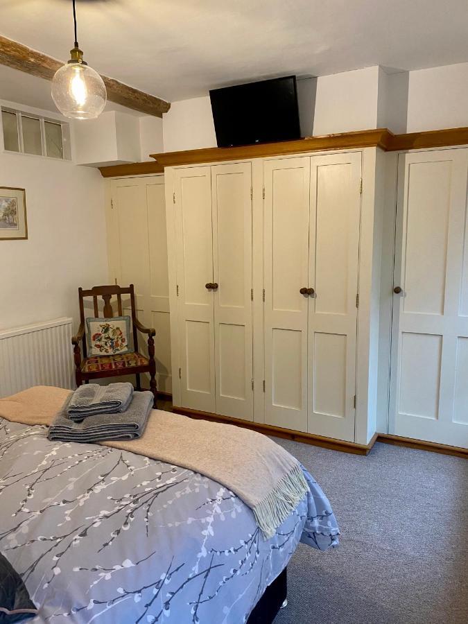 Stunning 2 Bedroom Flat In A Central Location New Alresford Exteriör bild