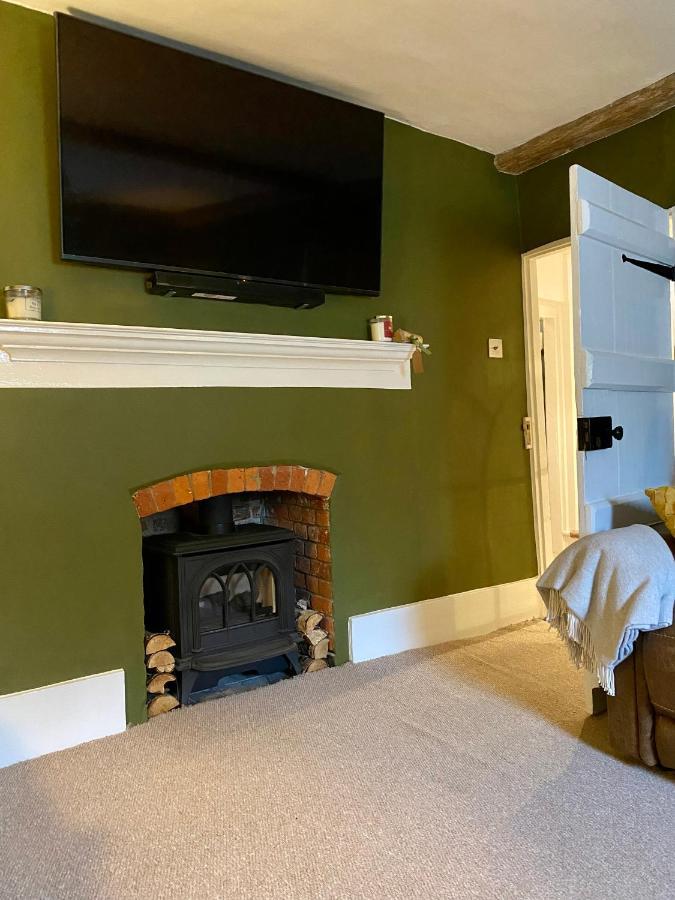 Stunning 2 Bedroom Flat In A Central Location New Alresford Exteriör bild