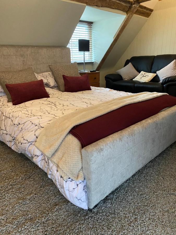 Stunning 2 Bedroom Flat In A Central Location New Alresford Exteriör bild