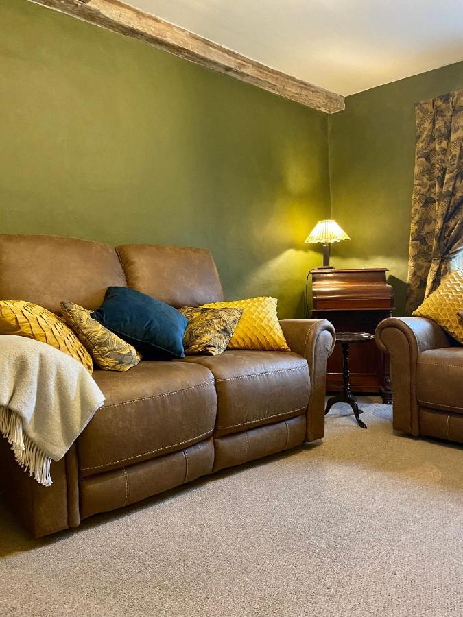 Stunning 2 Bedroom Flat In A Central Location New Alresford Exteriör bild
