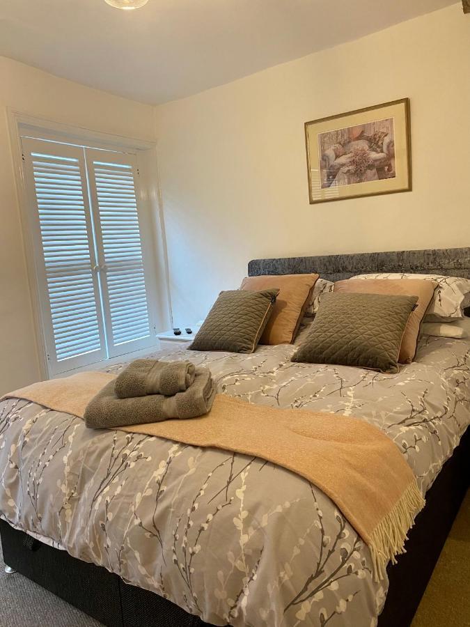 Stunning 2 Bedroom Flat In A Central Location New Alresford Exteriör bild